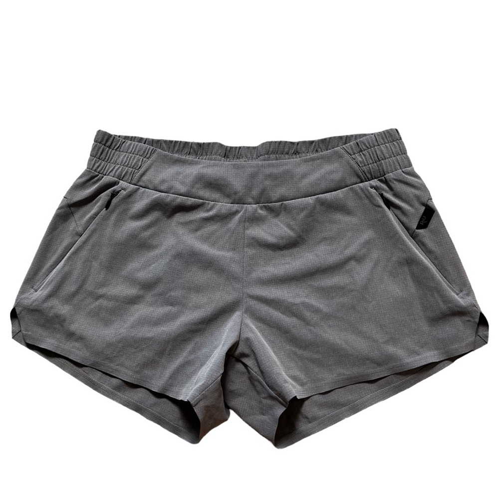 Ryu Gray Shorts Size Medium